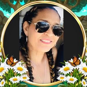 Meet your Posher, Liz